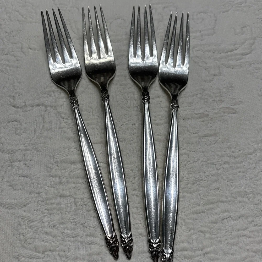 1965 GARLAND 1847 Rogers Bros IS Slotted 4 Dinner Forks Silver Plate Flatware